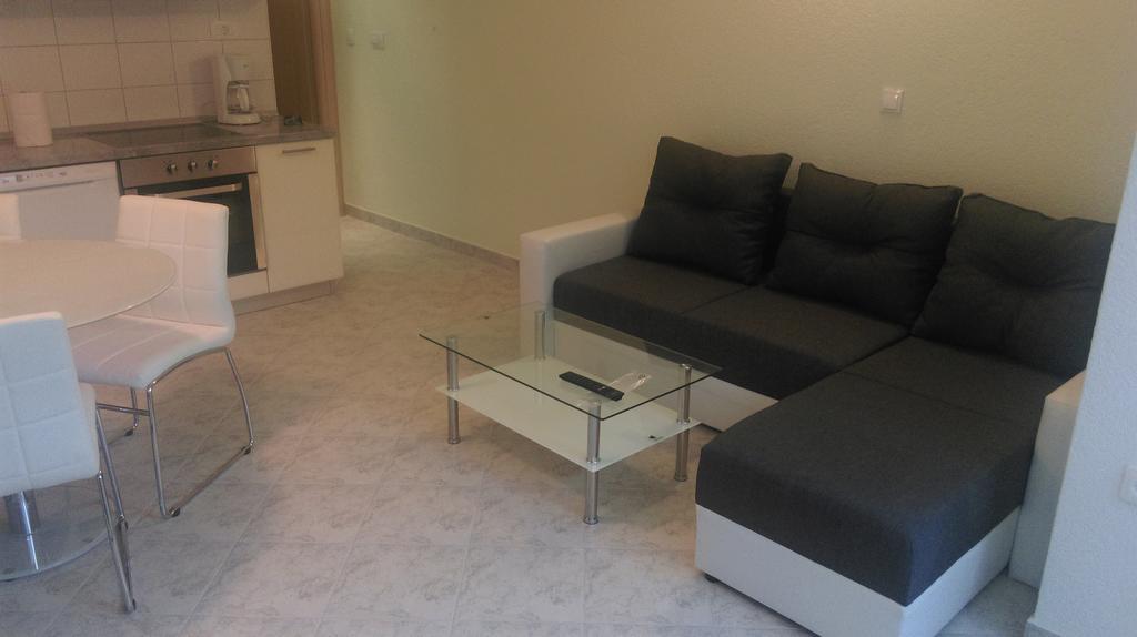 Mikuljan Apartments Stobreč Zewnętrze zdjęcie